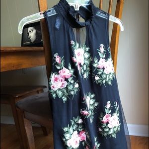 Floral sleeveless blouse